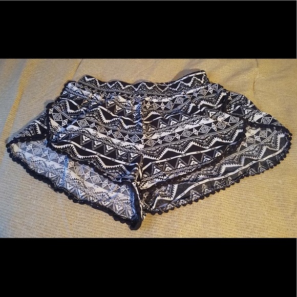 Rue 21 shorts - Picture 1 of 1